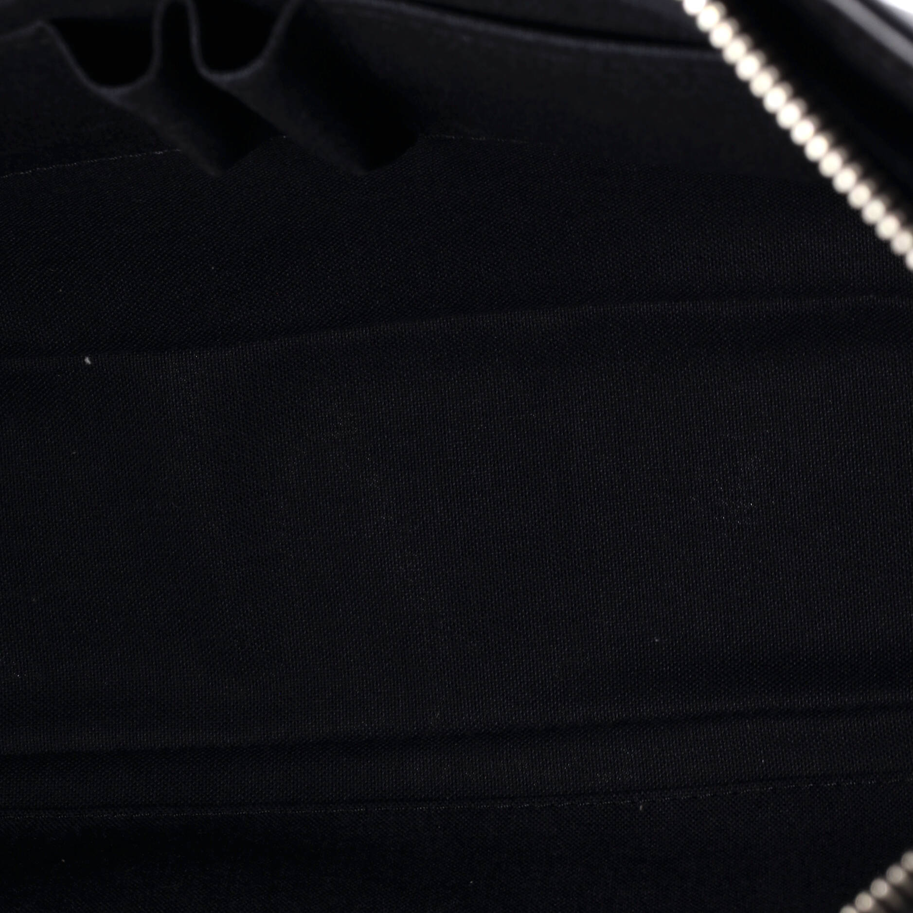Louis Vuitton Tadao Handbag Damier