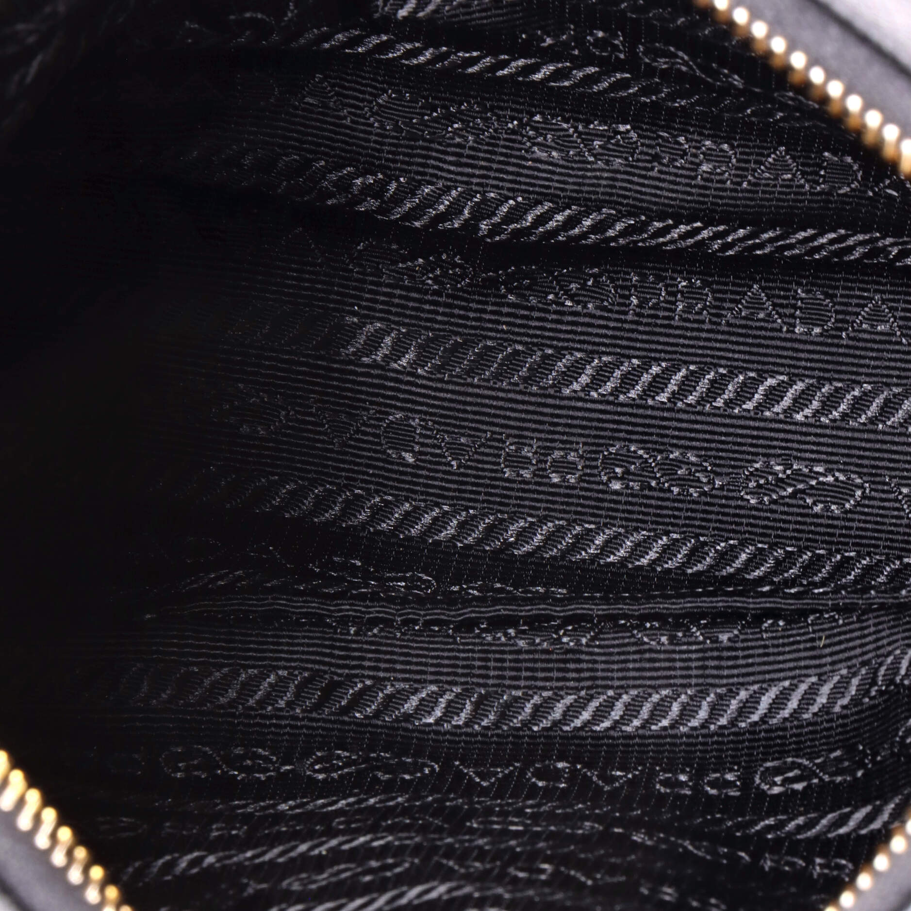 Prada Re-Edition Shoulder Bag Saffiano