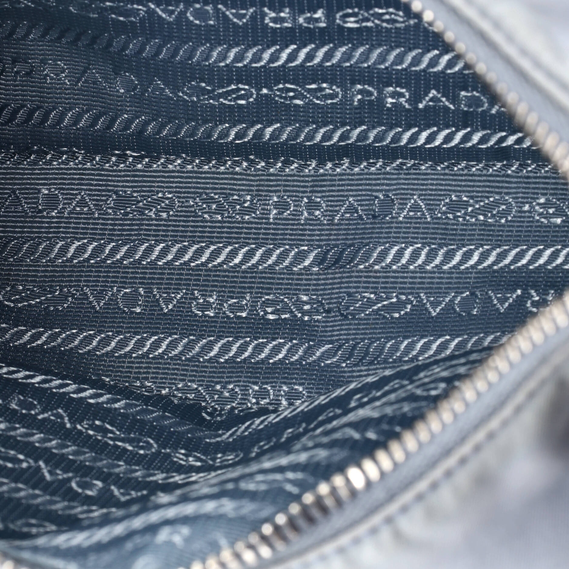 Prada Re-Edition Shoulder Bag Tessuto