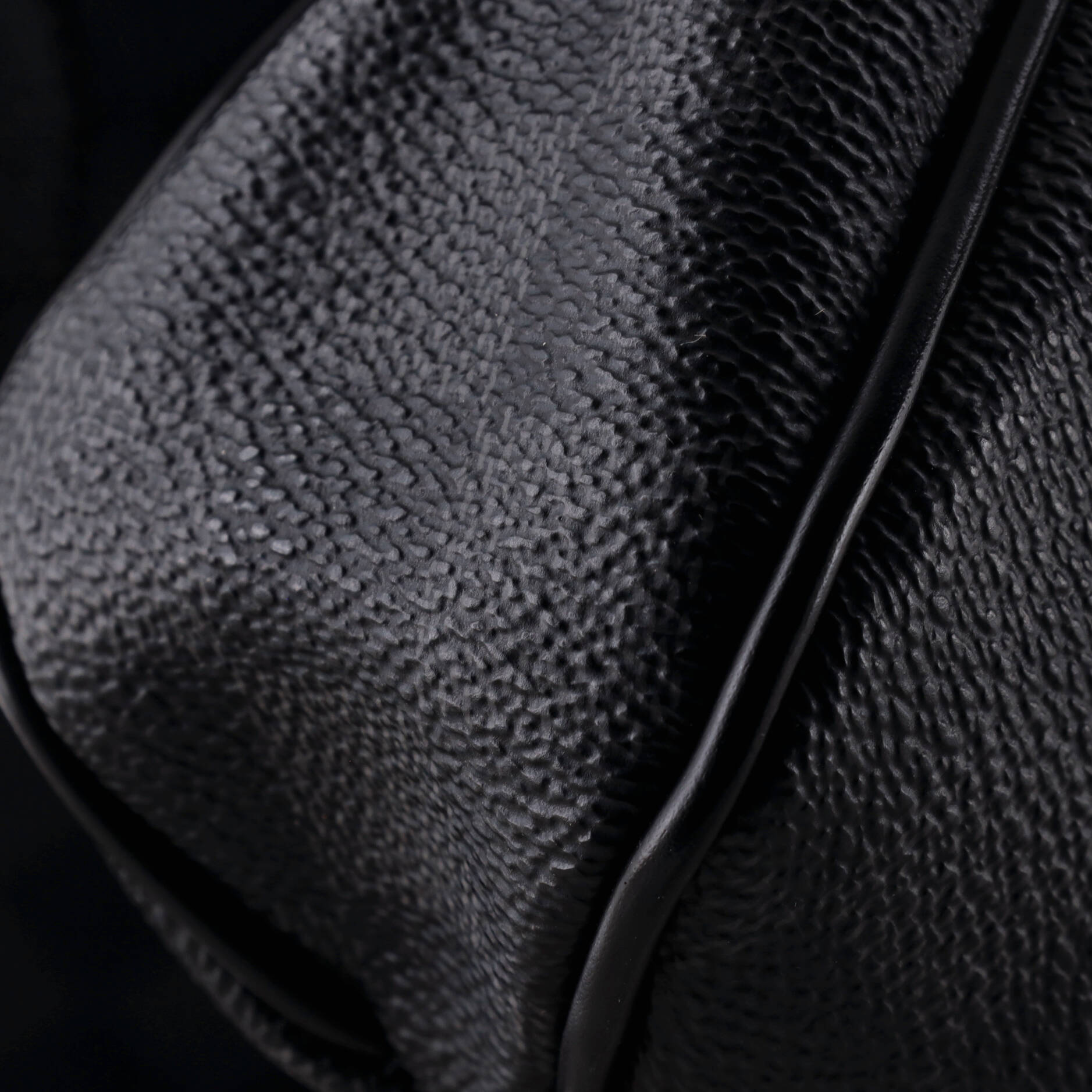 Louis Vuitton District Messenger Bag