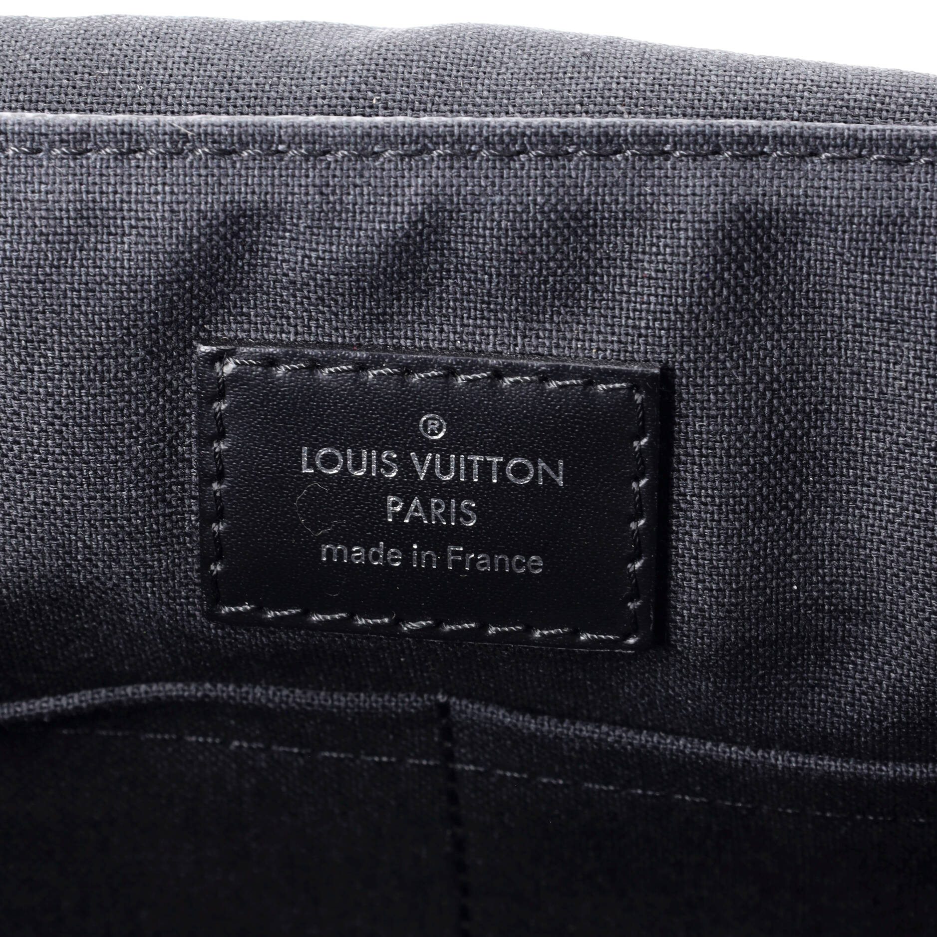 Louis Vuitton District Messenger Bag